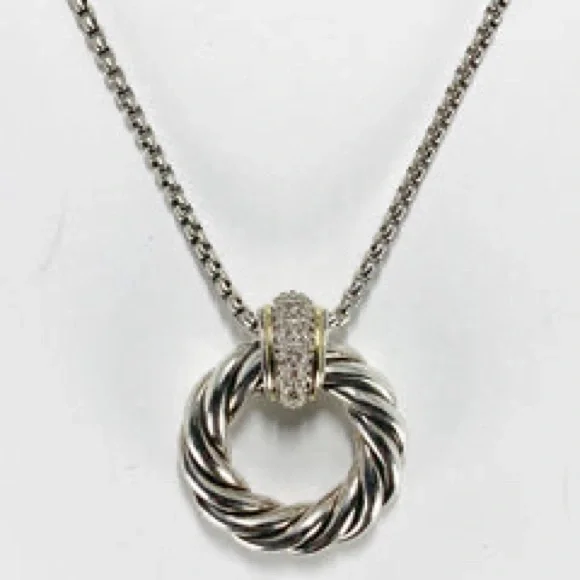 David Yurman Cable Two Tone Circle Necklace with Diamonds- New Condition! - Picture 3 of 9